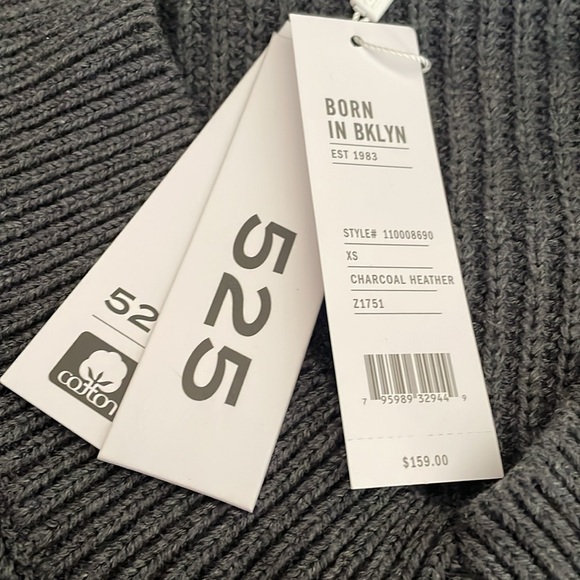 V neck sweater dress - Picture 2 of 5